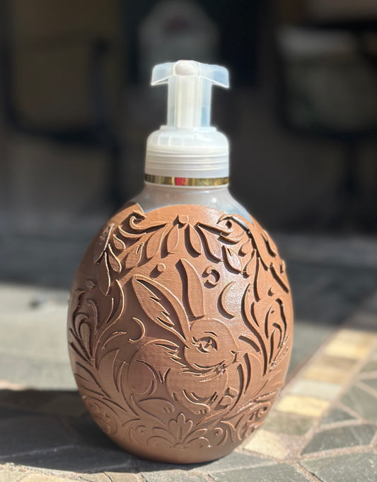 Chocolate Easter Egg–Inspired 3D Printed Soap Dispenser Holder – Fits Bath & Body Works Foaming Soap Bottles